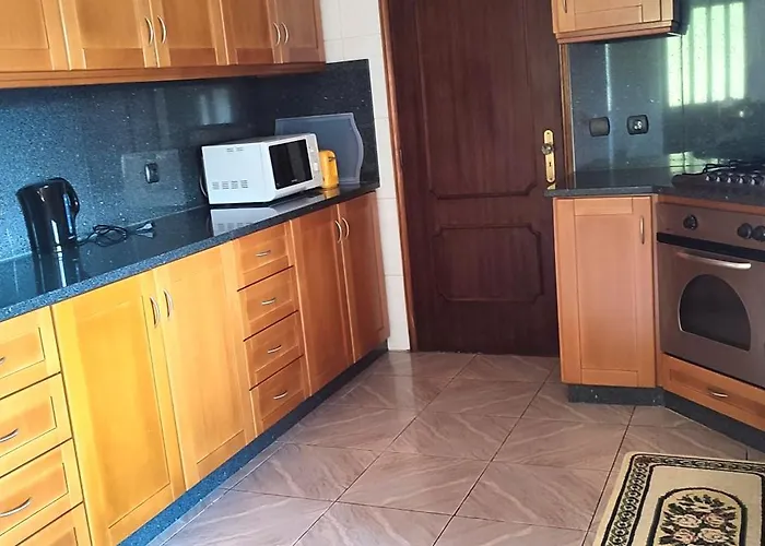 Casa 5 Quartos Em Bouro