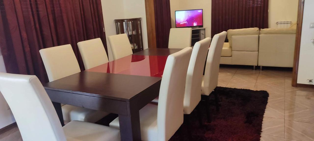 Casa 5 Quartos Em Holiday home *